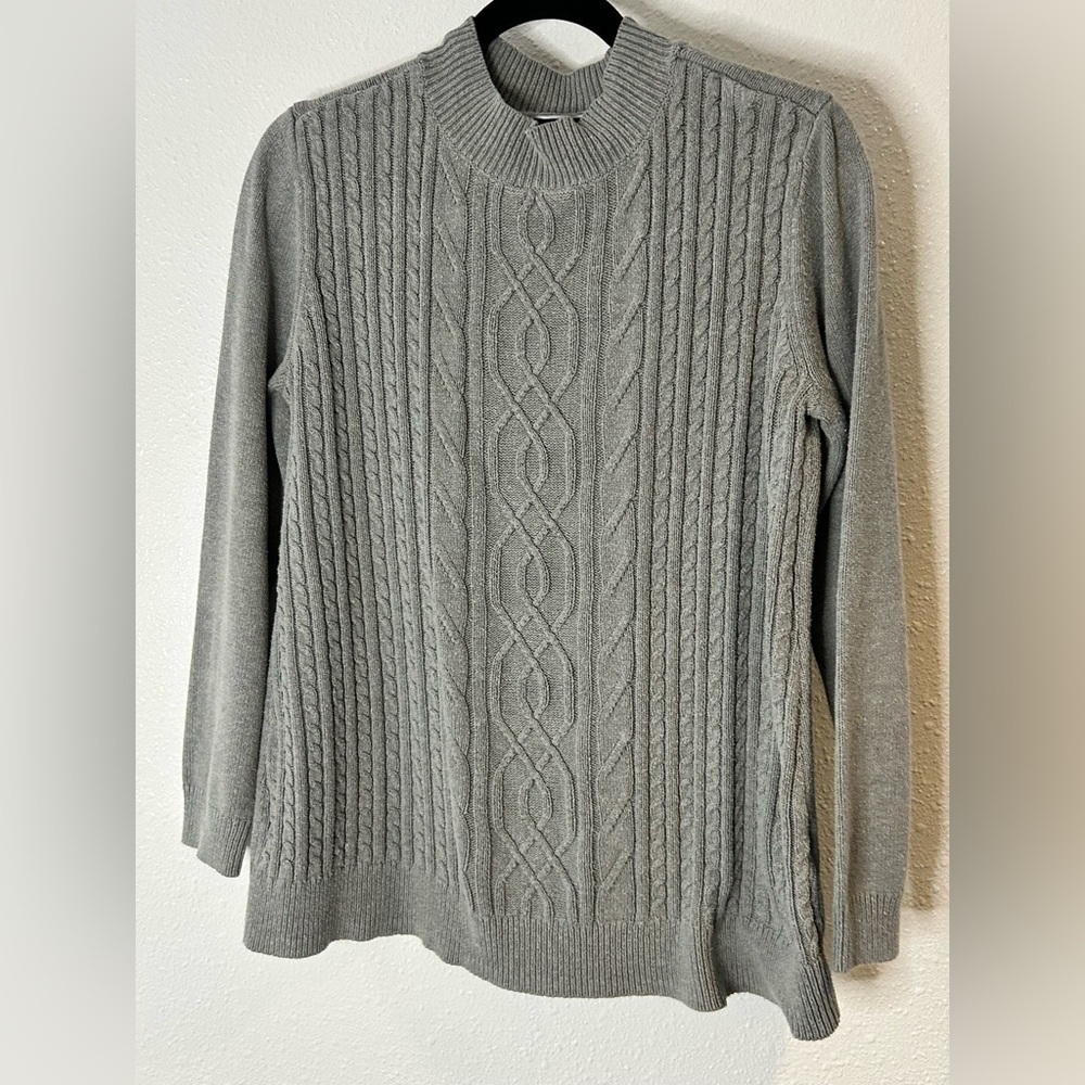 Karen Scott Gray Cable Knit Sweater Size Medium